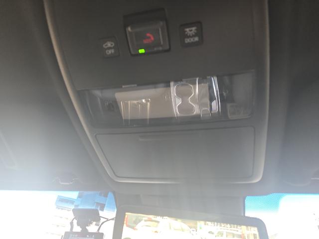 クラウンハイブリッド ＲＳアドバンス　Ｆｏｕｒ　４ＷＤ　ドライブレコーダー　クリアランスソナー　レーンアシスト　オートクルーズコントロール　衝突被害軽減システム　バックカメラ　ナビ　ＴＶ　アルミホイール　オートマチックハイビーム　オートライト（34枚目）