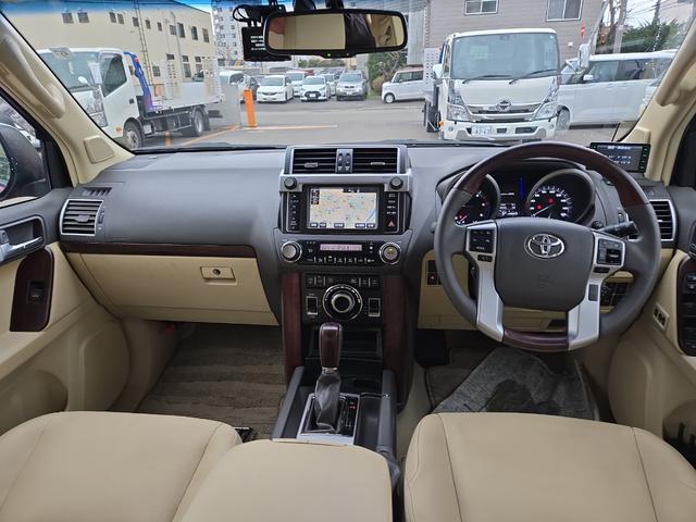 ランドクルーザープラド ＴＺ－Ｇ　４ＷＤ　ドライブレコーダー　バックカメラ　オートクルーズコントロール　パワーシート　サンルーフ　ナビ　オートライト　ＬＥＤヘッドランプ　ヘッドライトウォッシャー　アルミホイール　スマートキー（2枚目）