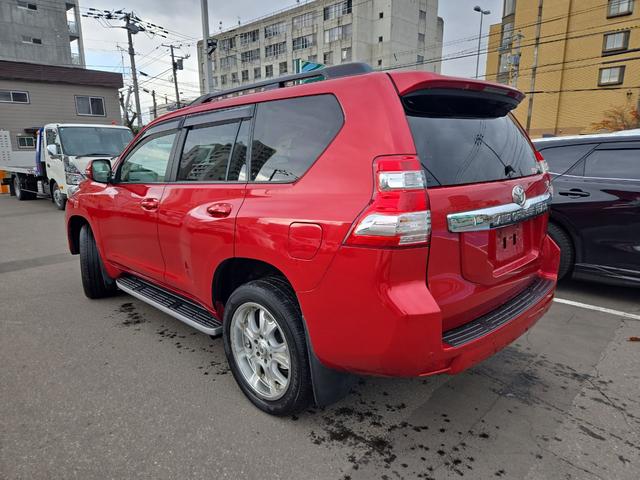 ランドクルーザープラド ＴＺ－Ｇ　４ＷＤ　ドライブレコーダー　バックカメラ　オートクルーズコントロール　パワーシート　サンルーフ　ナビ　オートライト　ＬＥＤヘッドランプ　ヘッドライトウォッシャー　アルミホイール　スマートキー（17枚目）