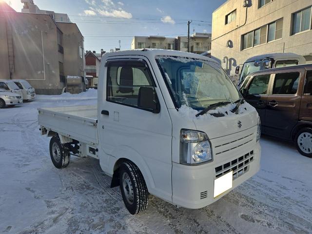 キャリイトラック ＫＣエアコン・パワステ４ＷＤ　４ＷＤ　軽トラック　ＡＴ　エアコン　運転席エアバッグ（3枚目）