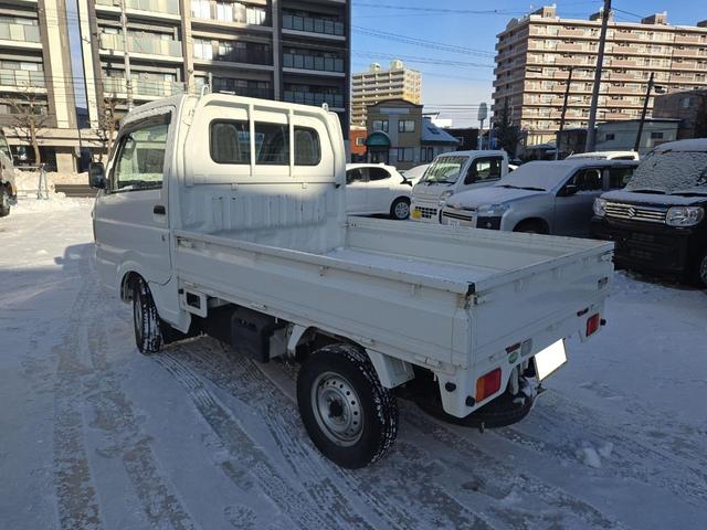 キャリイトラック ＫＣエアコン・パワステ４ＷＤ　４ＷＤ　軽トラック　ＡＴ　エアコン　運転席エアバッグ（7枚目）