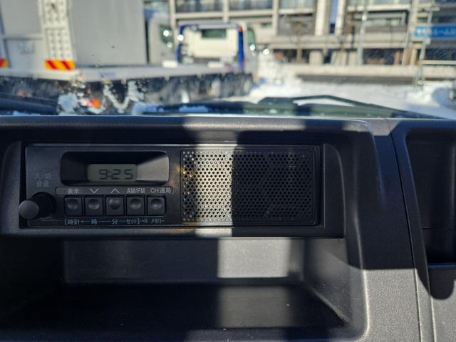 キャリイトラック ＫＣエアコン・パワステ４ＷＤ　４ＷＤ　軽トラック　ＡＴ　エアコン　運転席エアバッグ（12枚目）