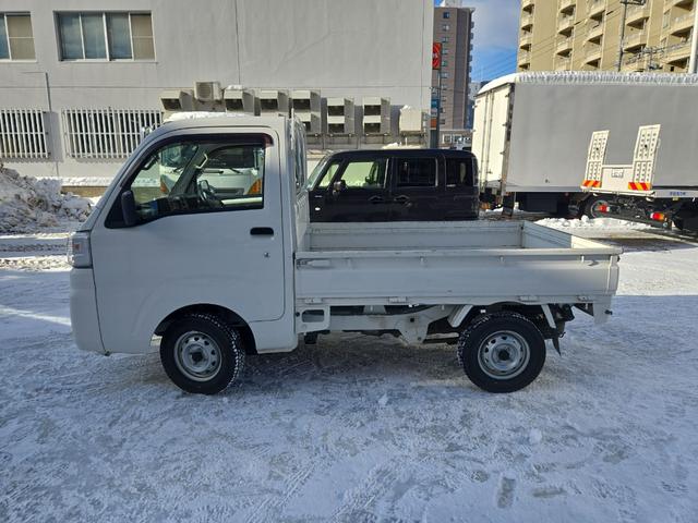 ハイゼットトラック スタンダードエアコンパワステ　４ＷＤ　軽トラック　エアコン（8枚目）