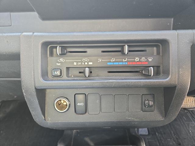 ハイゼットトラック スタンダードエアコンパワステ　４ＷＤ　軽トラック　エアコン（10枚目）