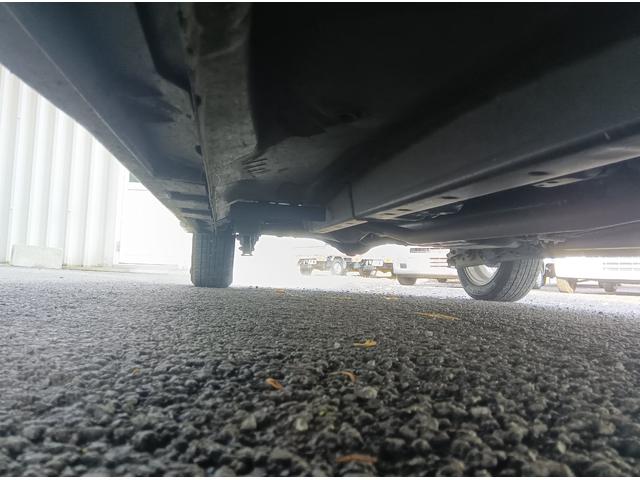 タント カスタムＲＳ　スマートセレクションＳＡ　ターボ　４ＷＤ　衝突軽減ブレーキ　両側パワースライドドア　スマートキー　ミラーヒーター　アイドリングストップ　ＬＥＤヘッドライト　社外アルミホイール　誤発進抑制装置　横滑り防止装置　ＡＢＳ（21枚目）