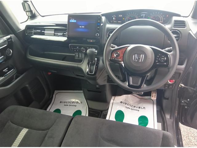 N-BOXカスタム L 後期型 4WD 衝突軽減ブレーキ Bluetooth バックカメラ 純正ナビTV 片側パワースライドドア 禁煙車 ETC シートヒーター ミラーヒーター スマートキー 誤発進抑制 アイドリングストップ(2枚目)