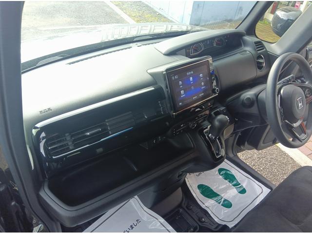 N-BOXカスタム L 後期型 4WD 衝突軽減ブレーキ Bluetooth バックカメラ 純正ナビTV 片側パワースライドドア 禁煙車 ETC シートヒーター ミラーヒーター スマートキー 誤発進抑制 アイドリングストップ(8枚目)