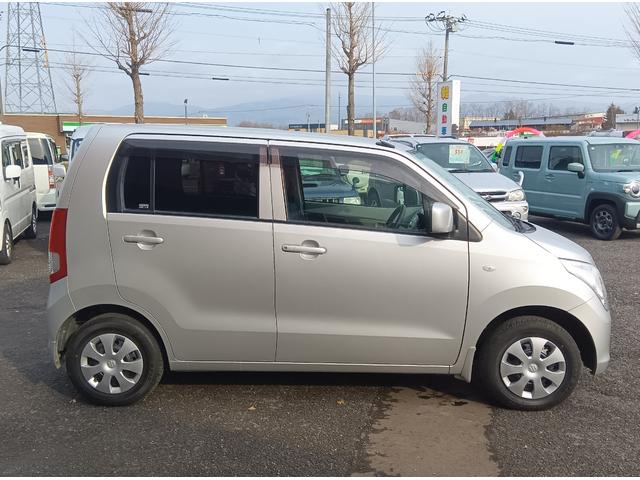 ワゴンＲ ＦＸ　４ＷＤ　マニュアル　シートヒーター　ミラーヒーター　キーレス　ＣＤ　ＡＢＳ　Ｗエアバッグ（2枚目）