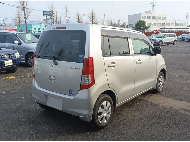 ワゴンＲ ＦＸ　４ＷＤ　マニュアル　シートヒーター　ミラーヒーター　キーレス　ＣＤ　ＡＢＳ　Ｗエアバッグ（3枚目）