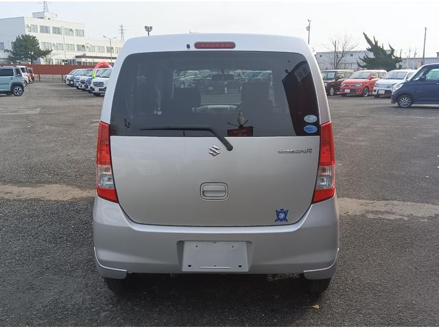 ワゴンＲ ＦＸ　４ＷＤ　マニュアル　シートヒーター　ミラーヒーター　キーレス　ＣＤ　ＡＢＳ　Ｗエアバッグ（5枚目）