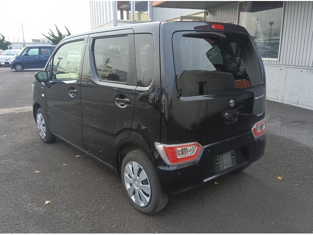 ワゴンＲ ハイブリッドＦＸ－Ｓ　全方位モニター付ディスプレイオーディオ　スズキコネクト　４ＷＤ　衝突軽減ブレーキ　Ｂｌｕｅｔｏｏｔｈ　バックカメラ　禁煙車　シートヒーター　ミラーヒーター　スマートキー　プッシュスタート（5枚目）