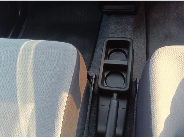 アルト ＶＰ　レーダーブレーキサポート　４ＷＤ　障害物センサー　誤発進抑制装置　横滑り防止装置　ＡＢＳ　キーレス　禁煙車　エアコン　パワステ　Ｗエアバッグ（20枚目）