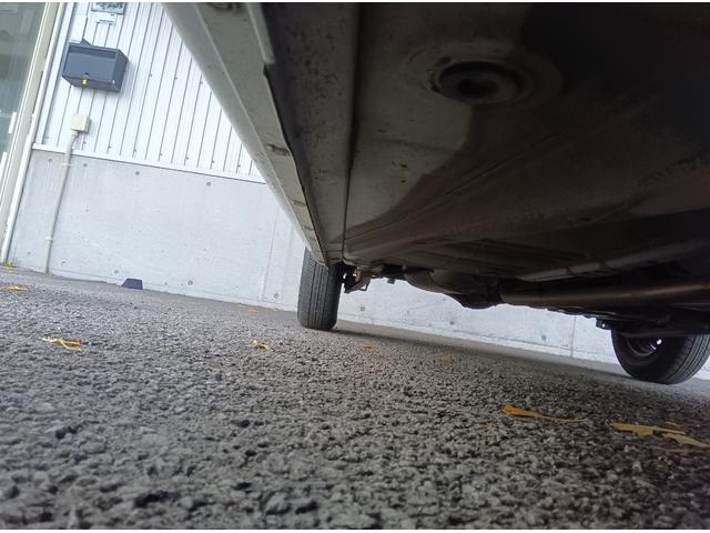 アルト ＶＰ　レーダーブレーキサポート　４ＷＤ　障害物センサー　誤発進抑制装置　横滑り防止装置　ＡＢＳ　キーレス　禁煙車　エアコン　パワステ　Ｗエアバッグ（24枚目）