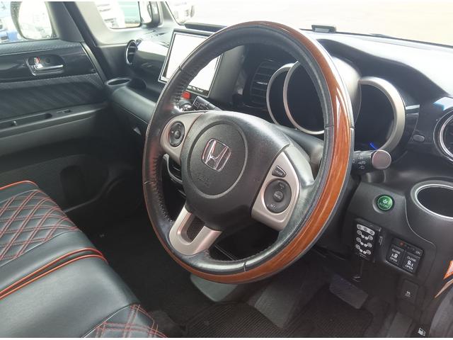 Ｎ－ＢＯＸカスタム Ｇ・ターボパッケージ　４ＷＤ　Ｂｌｕｅｔｏｏｔｈ　バックカメラ　純正ナビＴＶ　両側パワースライドドア　ＥＴＣ　スマートキー　エンジンスターター　横滑り防止装置　ミラーヒーター　ＡＢＳ　ＣＤ　ＤＶＤ　ＬＥＤヘッドライト（13枚目）