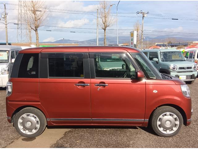 ムーヴキャンバス Ｘブラックインテリアリミテッド　ＳＡＩＩＩ　４ＷＤ　衝突軽減ブレーキ　ドライブレコーダー　両側パワースライドドア　禁煙車　スマートキー　アイドリングストップ　ＣＤ　ミラーヒーター　誤発進抑制装置　横滑り防止装置　ＡＢＳ　Ｗ・サイドエアバッグ（2枚目）