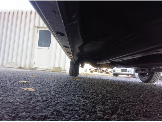 ムーヴキャンバス Ｘブラックインテリアリミテッド　ＳＡＩＩＩ　４ＷＤ　衝突軽減ブレーキ　ドライブレコーダー　両側パワースライドドア　禁煙車　スマートキー　アイドリングストップ　ＣＤ　ミラーヒーター　誤発進抑制装置　横滑り防止装置　ＡＢＳ　Ｗ・サイドエアバッグ（25枚目）