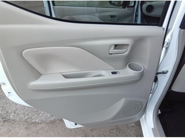 デイズ Ｂ　４ＷＤ　衝突軽減ブレーキ　シートヒーター　ミラーヒーター　ＣＤ　キーレス　アイドリングストップ　誤発進抑制装置　横滑り防止装置　Ｗ・サイドエアバッグ　ＡＢＳ（24枚目）