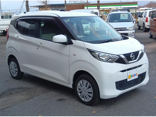 デイズ Ｂ　４ＷＤ　衝突軽減ブレーキ　シートヒーター　ミラーヒーター　ＣＤ　キーレス　アイドリングストップ　誤発進抑制装置　横滑り防止装置　Ｗ・サイドエアバッグ　ＡＢＳ（33枚目）