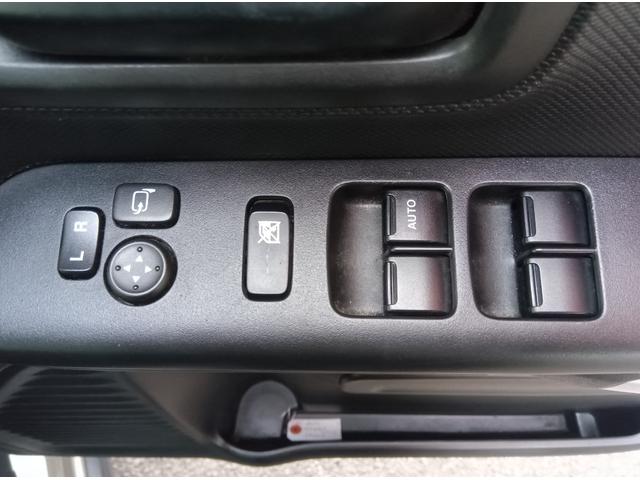 スペーシアギア ハイブリッドＸＺ　純正ディスプレイオーディオ　４ＷＤ　衝突軽減ブレーキ　Ｂｌｕｅｔｏｏｔｈ　ドラレコ　両側パワースライドドア　禁煙車　ＣＤ　シートヒーター　スマートキー　アイドリングストップ　ＬＥＤヘッドライト（18枚目）