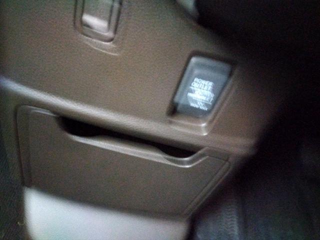 Ｎ－ＢＯＸ Ｌ・スロープ　福祉車両　４ＷＤ　衝突軽減ブレーキ　Ｂｌｕｅｔｏｏｔｈ　バックカメラ　ドライブレコーダー　社外ナビＴＶ　片側パワースライドドア　シートヒーター　ミラーヒーター　アイドリングストップ　誤発進抑制装置（11枚目）