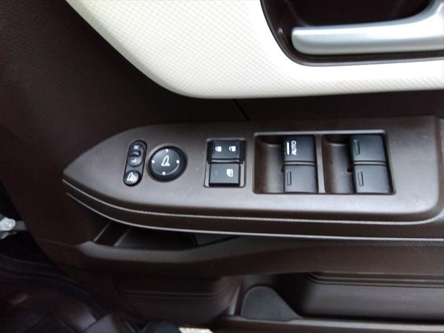 Ｎ－ＢＯＸ Ｌ・スロープ　福祉車両　４ＷＤ　衝突軽減ブレーキ　Ｂｌｕｅｔｏｏｔｈ　バックカメラ　ドライブレコーダー　社外ナビＴＶ　片側パワースライドドア　シートヒーター　ミラーヒーター　アイドリングストップ　誤発進抑制装置（15枚目）