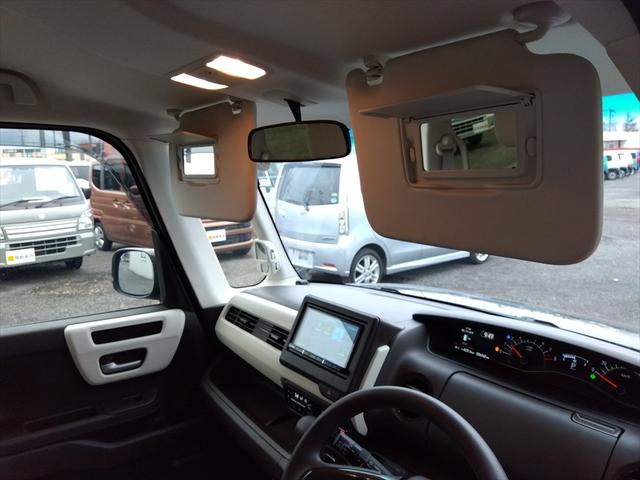 Ｎ－ＢＯＸ Ｌ・スロープ　福祉車両　４ＷＤ　衝突軽減ブレーキ　Ｂｌｕｅｔｏｏｔｈ　バックカメラ　ドライブレコーダー　社外ナビＴＶ　片側パワースライドドア　シートヒーター　ミラーヒーター　アイドリングストップ　誤発進抑制装置（18枚目）