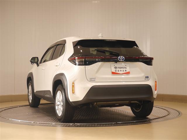 ヤリスクロス ハイブリッドＧ　ＥＳＣ　メディアプレイヤー接続　衝突軽減　ＬＥＤヘッド　寒冷地　盗難防止装置　スマートキー　キーレス　ＥＴＣ　オートエアコン　オートクルーズコントロール　バックカメラ　４ＷＤ　ナビ　ワンオーナー（3枚目）