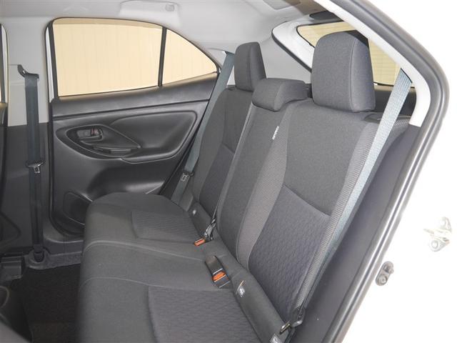 ヤリスクロス ハイブリッドＧ　ＥＳＣ　メディアプレイヤー接続　衝突軽減　ＬＥＤヘッド　寒冷地　盗難防止装置　スマートキー　キーレス　ＥＴＣ　オートエアコン　オートクルーズコントロール　バックカメラ　４ＷＤ　ナビ　ワンオーナー（8枚目）