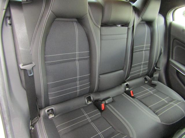 A180 ブルーエフィシェンシー セーフティパッケージ ブラインドスポットアシスト斜後方感知警告 ディストロニックプラス全車速追従走行 衝突警告システムCPA パークトロニック前後駐車ソナー COMANDシステム リアビューカメラ(68枚目)