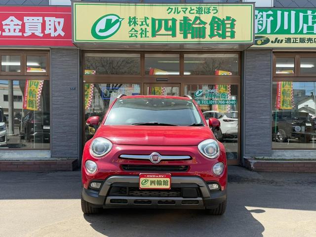 ５００Ｘ クロス　プラス　ターボ　４ｘ４　レッドヒュプノティック８９５　ブラウンレザーシート　Ｕコネクト／ＵＳＢ／ＢＴ　ドライバーアシスト／ブレーキ＋警告／斜後方接近ＢＳＭ／車線逸脱／駐車ソナー　クルーズコントロール　キセノンライト　前席ヒーター　スマートキー　夏冬タイヤ（28枚目）