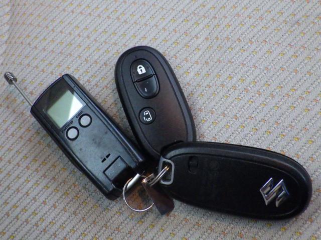 スペーシア Ｘ　４ＷＤ　ベージュインテリア　彩速ナビＴＶ／ＤＶＤ／ＵＳＢ　エンジンスターター　両側スライド／左側電動　スマートキー　後席窓サンシェード　ＩＳＯＦＩＸ　ベンチシート　運転席ヒーター　ドアミラーヒーター　アイドリングストップ　オートＡＣ　下まわり防錆　夏冬タイヤ（9枚目）