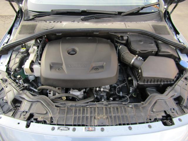 Ｓ６０ Ｔ６　ＡＷＤ　ＣＬＡＳＳＩＣ　本革ソフトベージュインテリア　チルトアップ機構電動サンルーフ　ハーマンカードンサウンド　アーバンウッドパネル　ティターニアホイール　前席／ハンドルヒーター　リアカメラ　ナビ／ＢＴ　インテリセーフ　マッセルブルー７２１　夏冬タイヤ付（43枚目）