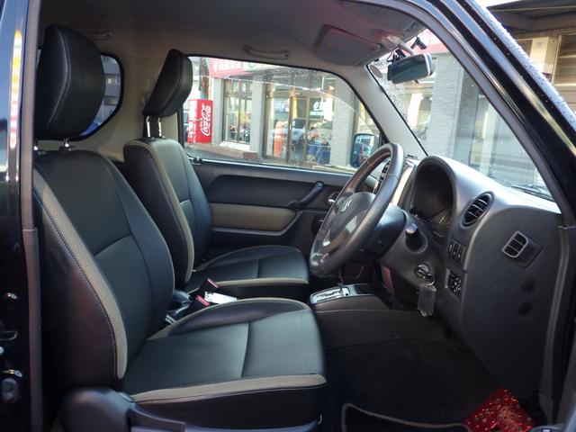 ジムニーシエラ ランドベンチャー　特別仕様　最終９型　４速ＡＴ　アピオパーツ　つよし君ＲＥ５０コンプリートキット・悟空・減衰調整／ＴＳ外装キット／ワイルドボア／リアラダー／荷室フラットデッキ／ヒューエルカバー／牽引フック／泥フラップ　楽ナビ　バックカメラ　前後ドラレコ　ＥＴＣ（3枚目）