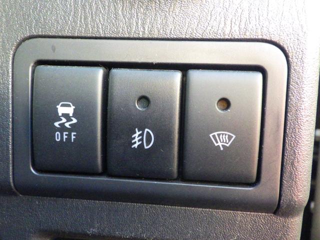 ジムニーシエラ ランドベンチャー　特別仕様　最終９型　４速ＡＴ　アピオパーツ　つよし君ＲＥ５０コンプリートキット・悟空・減衰調整／ＴＳ外装キット／ワイルドボア／リアラダー／荷室フラットデッキ／ヒューエルカバー／牽引フック／泥フラップ　楽ナビ　バックカメラ　前後ドラレコ　ＥＴＣ（6枚目）