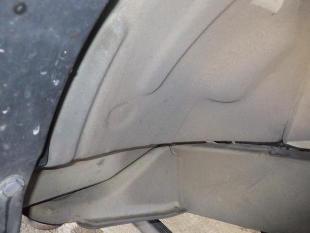 ジムニーシエラ ランドベンチャー　特別仕様　最終９型　４速ＡＴ　アピオパーツ　つよし君ＲＥ５０コンプリートキット・悟空・減衰調整／ＴＳ外装キット／ワイルドボア／リアラダー／荷室フラットデッキ／ヒューエルカバー／牽引フック／泥フラップ　楽ナビ　バックカメラ　前後ドラレコ　ＥＴＣ（14枚目）