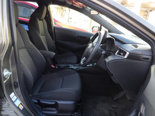 カローラスポーツ G X 4WD 寒冷地 インテリジェントクリアランスソナー 駐車支援ブレーキ バックガイドモニター 純正LEDフロントフォグランプ 予防安全/衝突軽減/操舵支援/車速追従/道路標識 スマホ連携ディスプレイオーディオ スマートキー バイザー ETC 夏冬タイヤ付(2枚目)