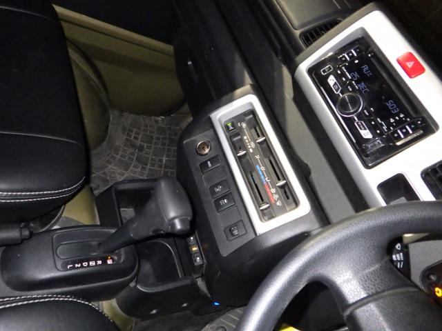 ハイゼットトラック ジャンボSAIIIt パートタイム4WD 4速AT 寒冷地 ストロング防錆 LEDパック リフトアップ バグトラック/キャンパーProテントキット 背面スライドガラス XJ04黒ホイール フロントシェルフ フロアイルミ+キー照明 荷台マット バイザー ETC(8枚目)