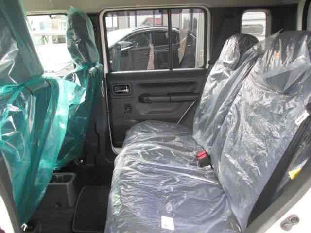 ジムニーノマド ＦＣ　４ＷＤ　登録済み未使用車　クリアランスソナー　オートクルーズコントロール　レーンアシスト　衝突被害軽減システム　オートライト　ＬＥＤヘッドランプ　ヘッドライトウォッシャー　アルミホイール　スマートキー（23枚目）