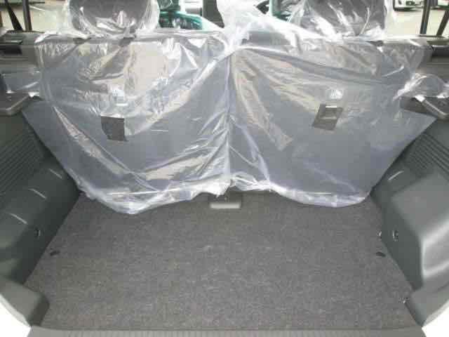 ジムニーノマド ＦＣ　４ＷＤ　登録済み未使用車　クリアランスソナー　オートクルーズコントロール　レーンアシスト　衝突被害軽減システム　オートライト　ＬＥＤヘッドランプ　ヘッドライトウォッシャー　アルミホイール　スマートキー（25枚目）