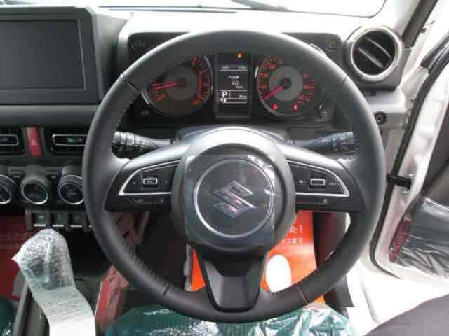 ジムニーノマド ＦＣ　４ＷＤ　登録済み未使用車　クリアランスソナー　オートクルーズコントロール　レーンアシスト　衝突被害軽減システム　オートライト　ＬＥＤヘッドランプ　ヘッドライトウォッシャー　アルミホイール　スマートキー（26枚目）