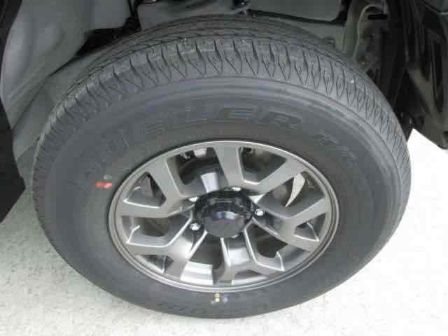 ジムニーノマド ＦＣ　４ＷＤ　登録済み未使用車　クリアランスソナー　オートクルーズコントロール　レーンアシスト　衝突被害軽減システム　オートライト　ＬＥＤヘッドランプ　ヘッドライトウォッシャー　アルミホイール　スマートキー（40枚目）