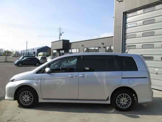 アイシス プラタナ 4WD 福祉車輌 ドライブレコーダー ETC バックカメラ ナビ TV クリアランスソナー 両側スライド・片側電動 スマートキー 電動格納ミラー 3列シート CVT アルミホイール CD DVD再生(22枚目)