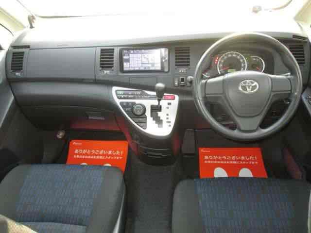 アイシス プラタナ 4WD 福祉車輌 ドライブレコーダー ETC バックカメラ ナビ TV クリアランスソナー 両側スライド・片側電動 スマートキー 電動格納ミラー 3列シート CVT アルミホイール CD DVD再生(31枚目)