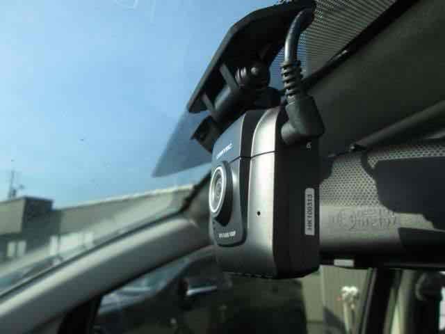 アイシス プラタナ 4WD 福祉車輌 ドライブレコーダー ETC バックカメラ ナビ TV クリアランスソナー 両側スライド・片側電動 スマートキー 電動格納ミラー 3列シート CVT アルミホイール CD DVD再生(43枚目)