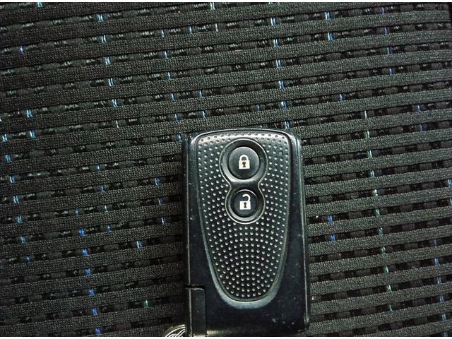 ムーヴ カスタム　Ｘリミテッド　４ＷＤ　純正ナビＴＶ　バックカメラ　ＨＩＤヘッドライト　スマートキー（6枚目）