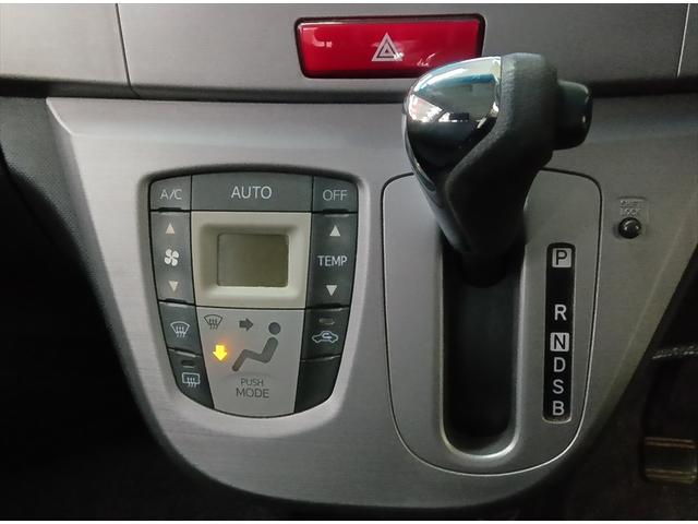 ムーヴ カスタム　Ｘリミテッド　４ＷＤ　純正ナビＴＶ　バックカメラ　ＨＩＤヘッドライト　スマートキー（18枚目）