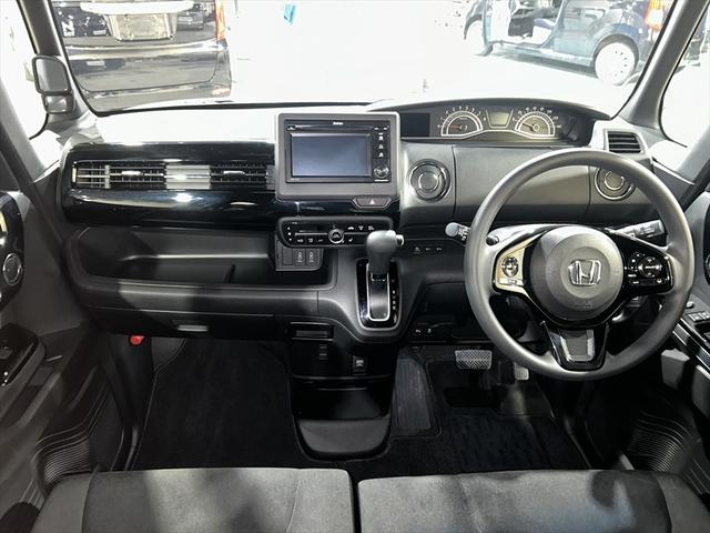 N-BOXカスタム L 後期型・ワンセグTV・バックカメラ・両側パワースライドドア・シートミラーヒーター・社外アルミホイール・衝突軽減ブレーキ・誤発進抑制装置・横滑り防止装置・サイドエアバック・カーテンエアバック・4WD(12枚目)