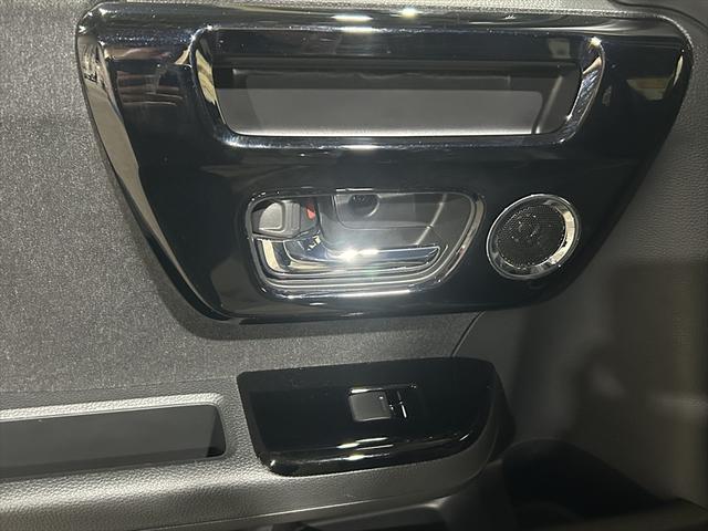 N-BOXカスタム L 後期型・ワンセグTV・バックカメラ・両側パワースライドドア・シートミラーヒーター・社外アルミホイール・衝突軽減ブレーキ・誤発進抑制装置・横滑り防止装置・サイドエアバック・カーテンエアバック・4WD(32枚目)