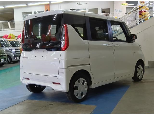 ｅＫスペース Ｇ　後期型　４ＷＤ　衝突軽減ブレーキ　バックカメラ　片側パワースライド　シートヒーター　禁煙車　ＬＥＤヘッドライト　スマートキー　横滑り防止装置（14枚目）