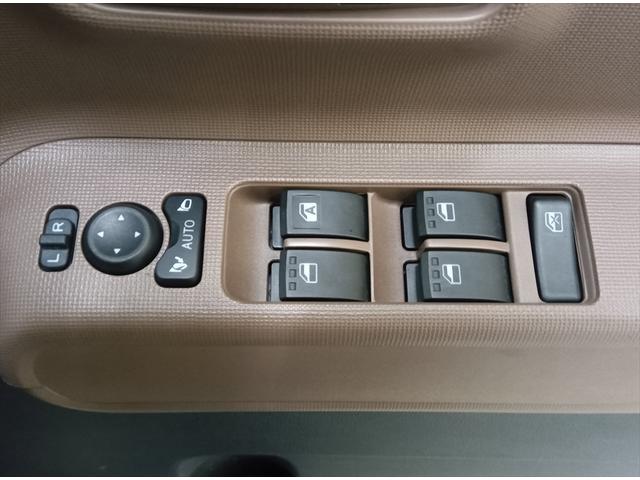 ムーヴキャンバス セオリーＧ　届出済未使用車　４ＷＤ　衝突軽減ブレーキ　バックカメラ　両側パワースライド　シートヒーター　横滑り防止装置　ＬＥＤヘッドライト　スマートキー（29枚目）